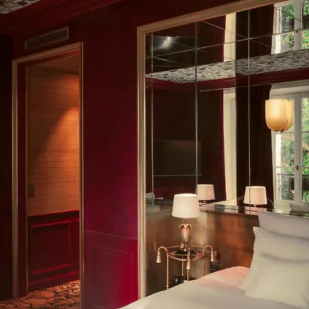 Hotel Particulier Montmartre 4*