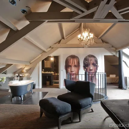 Hotel Particulier Montmartre 4*