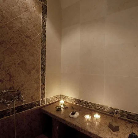 Particulier Montmartre 4*