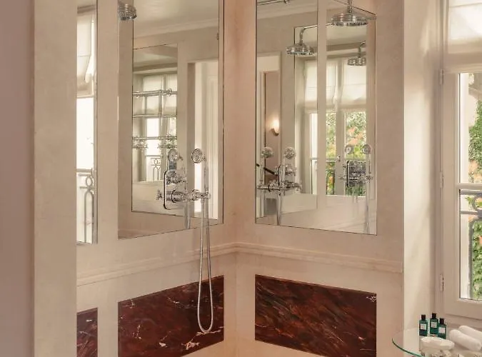 Particulier Montmartre 4* Parijs