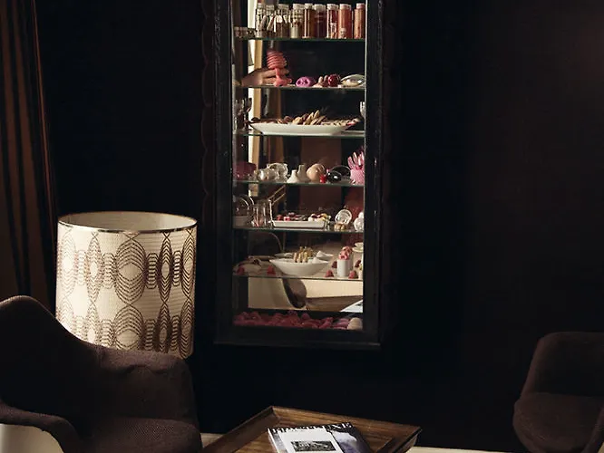 Hotel Particulier Montmartre 4*