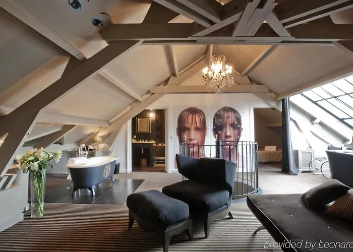 Hotel Particulier Montmartre 4*