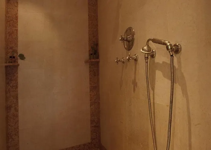 Hotel Particulier Montmartre 4*