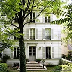 Particulier Montmartre Hotell 4*