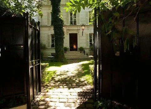 Particulier Montmartre Отель 4*